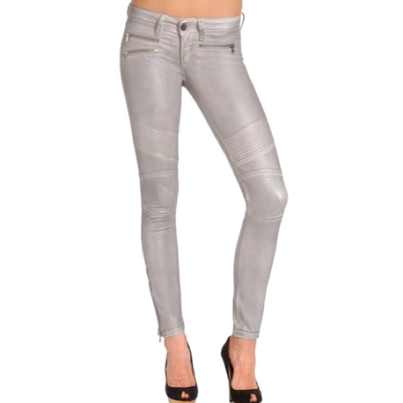 DL1961 • Runway Collection Hazel Skinny Jeans in Alloy - Picture 1 of 12